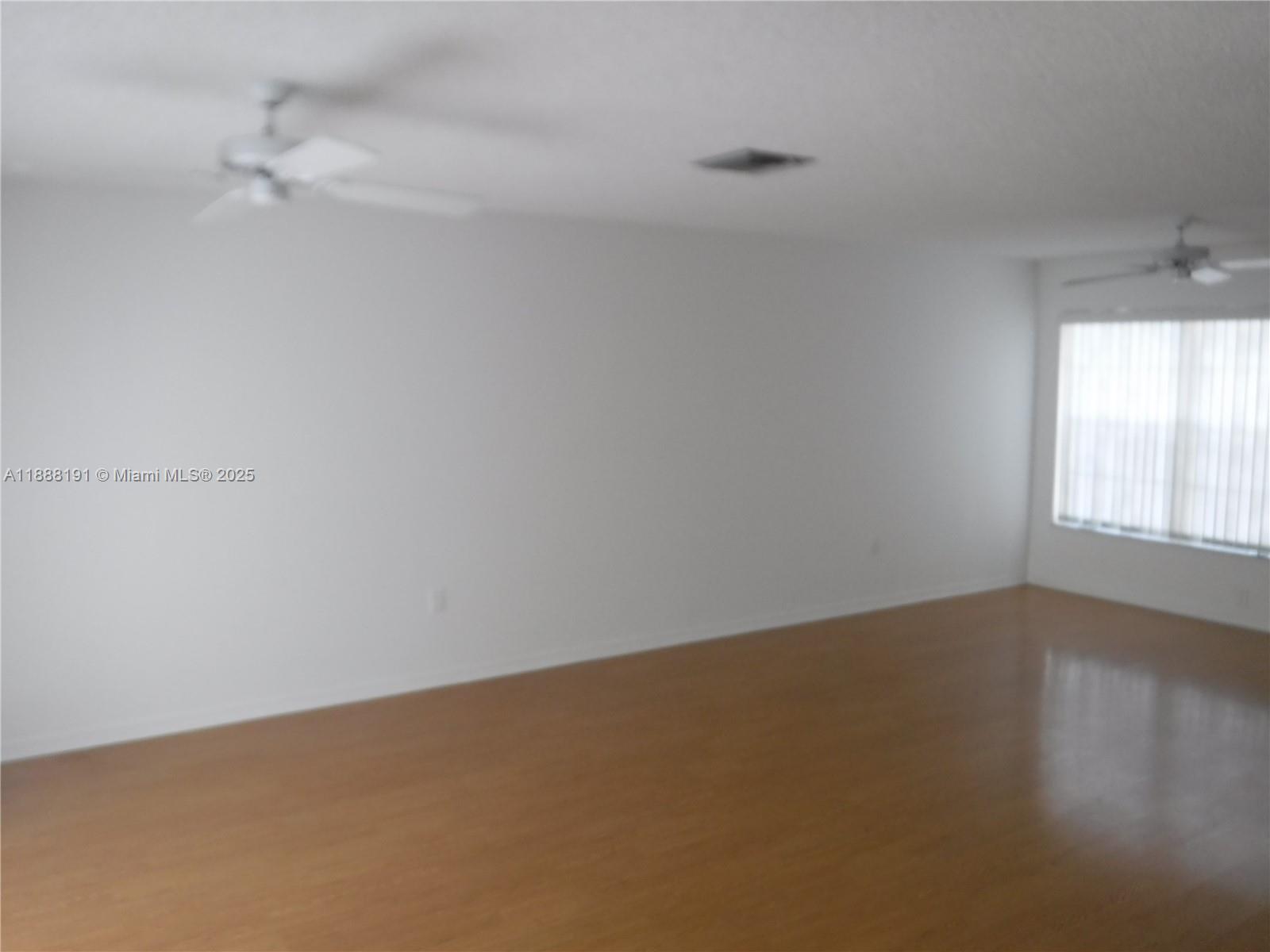 VIZCAYA AT THE HAMMOCKS 1 - Residential