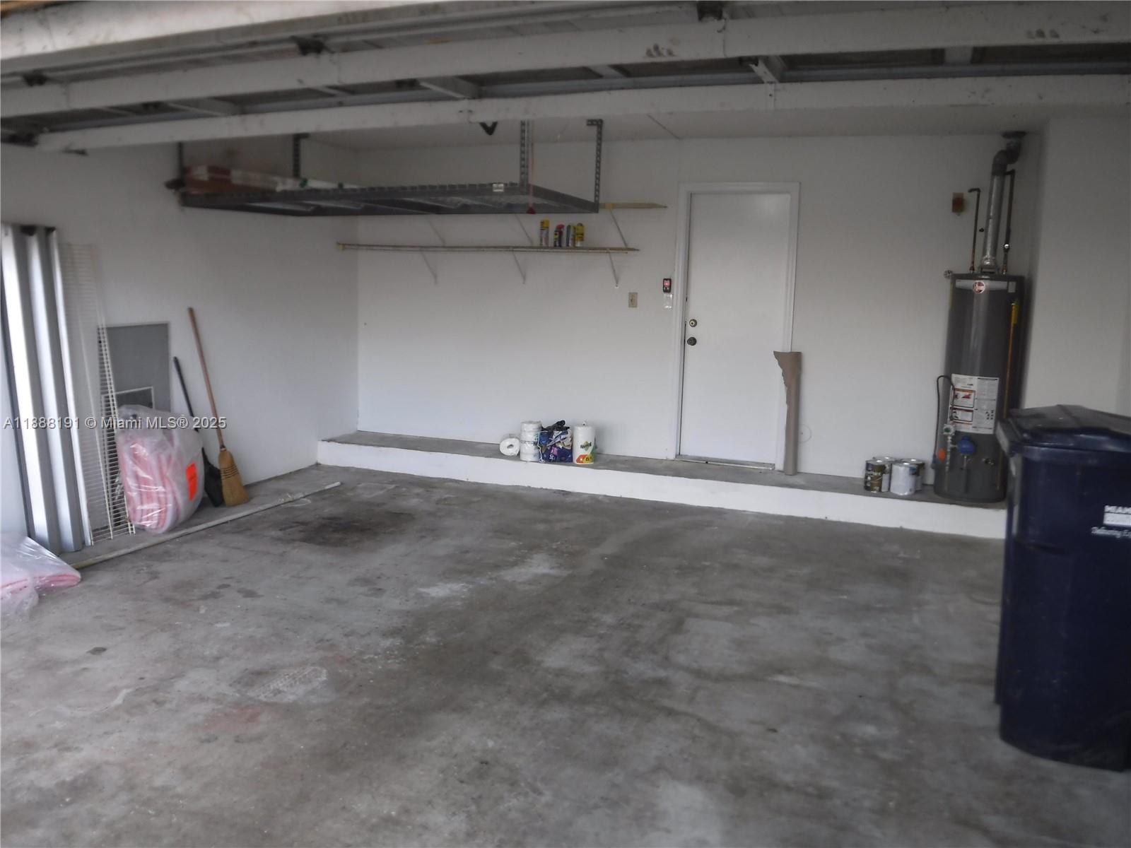 VIZCAYA AT THE HAMMOCKS 1 - Residential