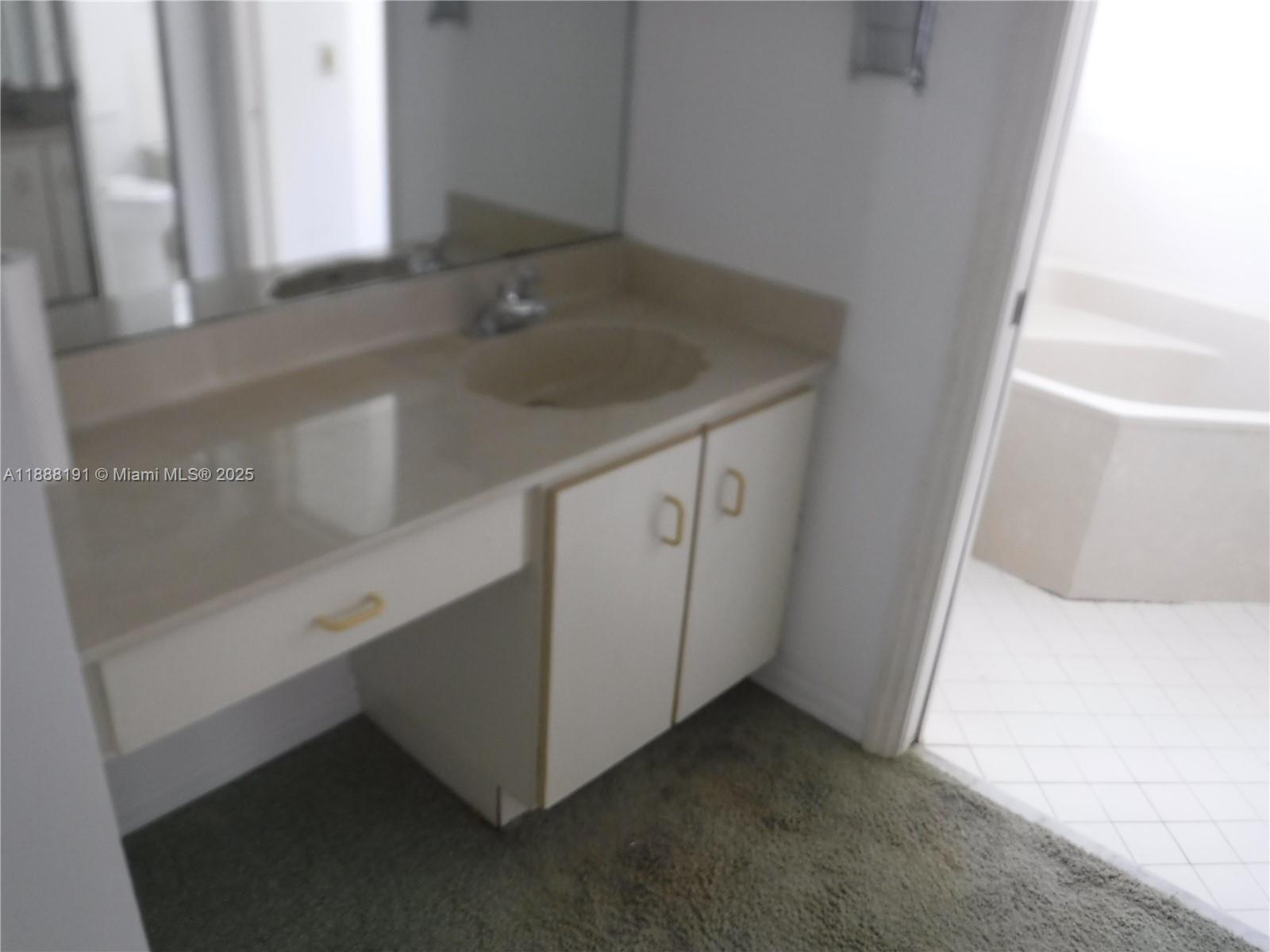 VIZCAYA AT THE HAMMOCKS 1 - Residential