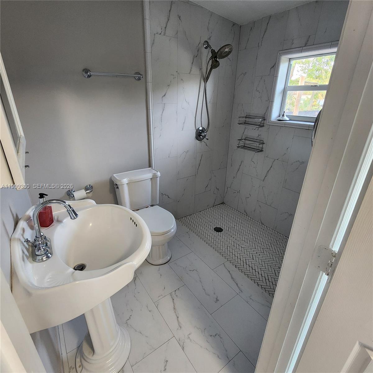 CENTRAL MIAMI PART 6 - Residential Lease