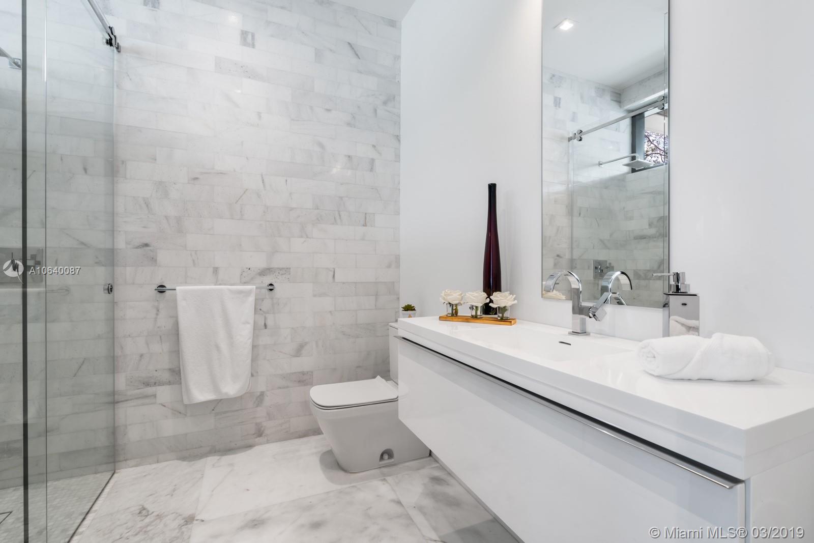 PINECREST - Residential