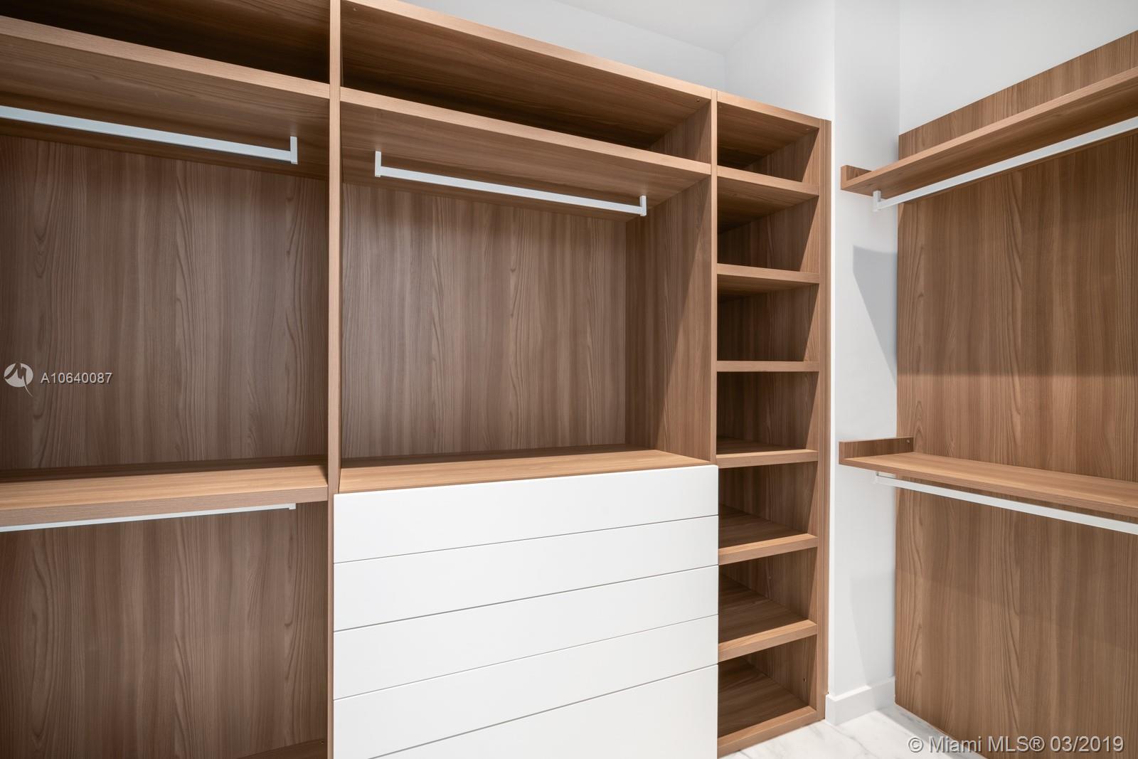 PINECREST - Residential