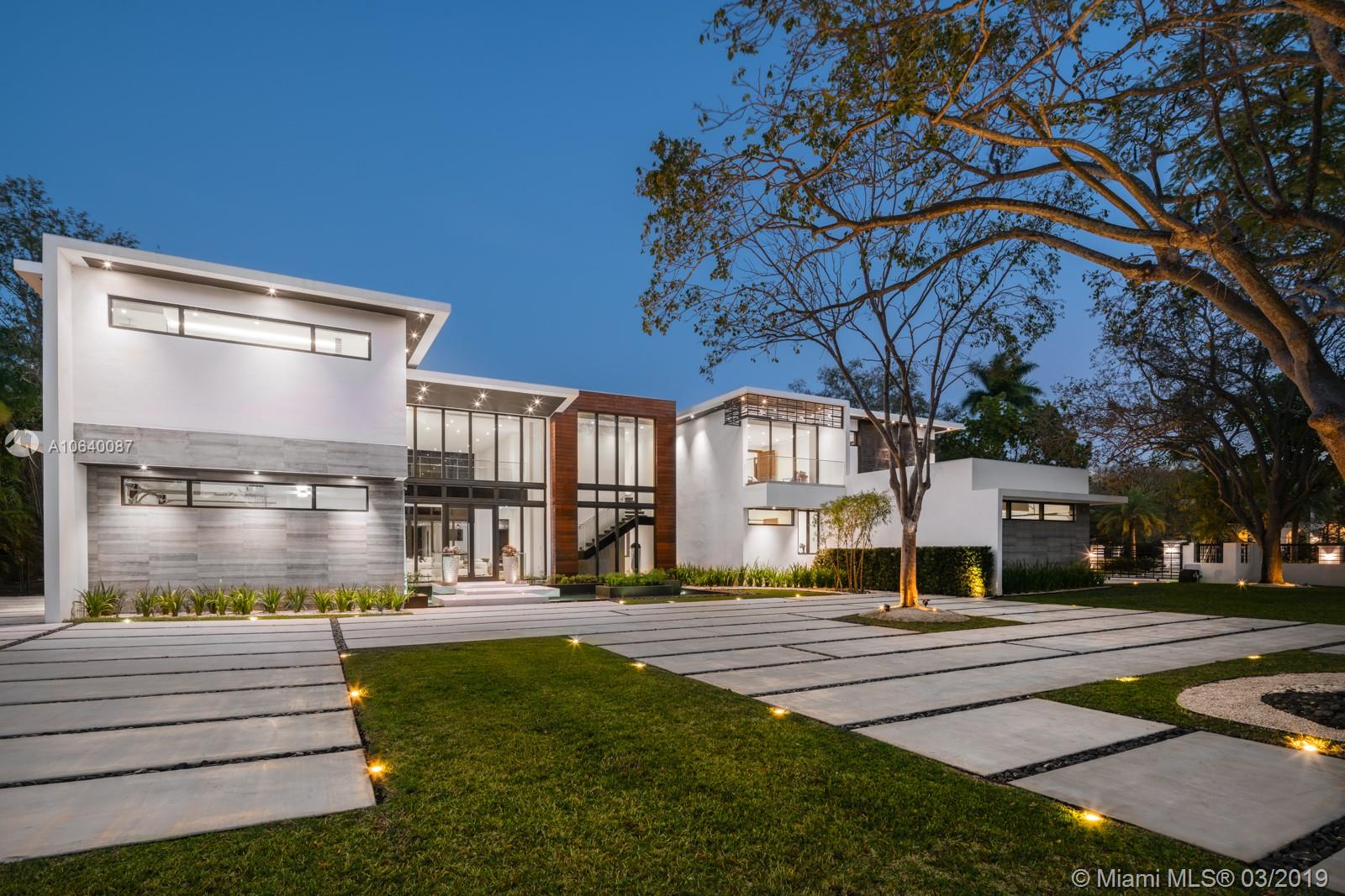 PINECREST - Residential