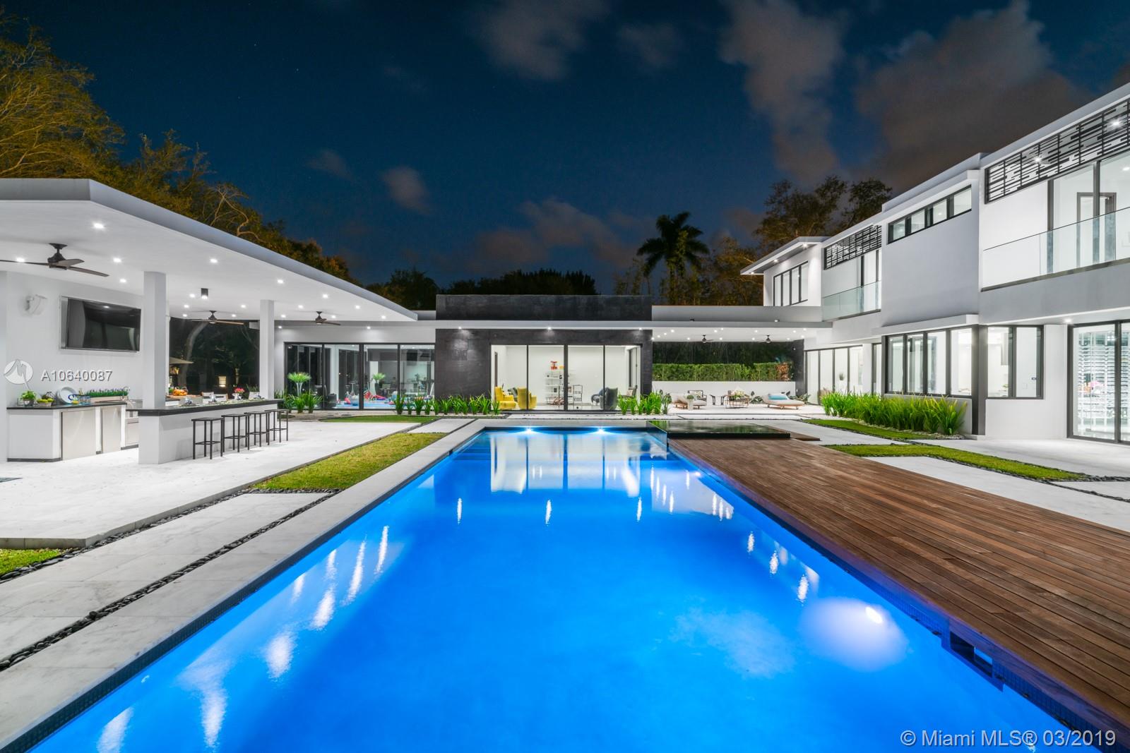 PINECREST - Residential