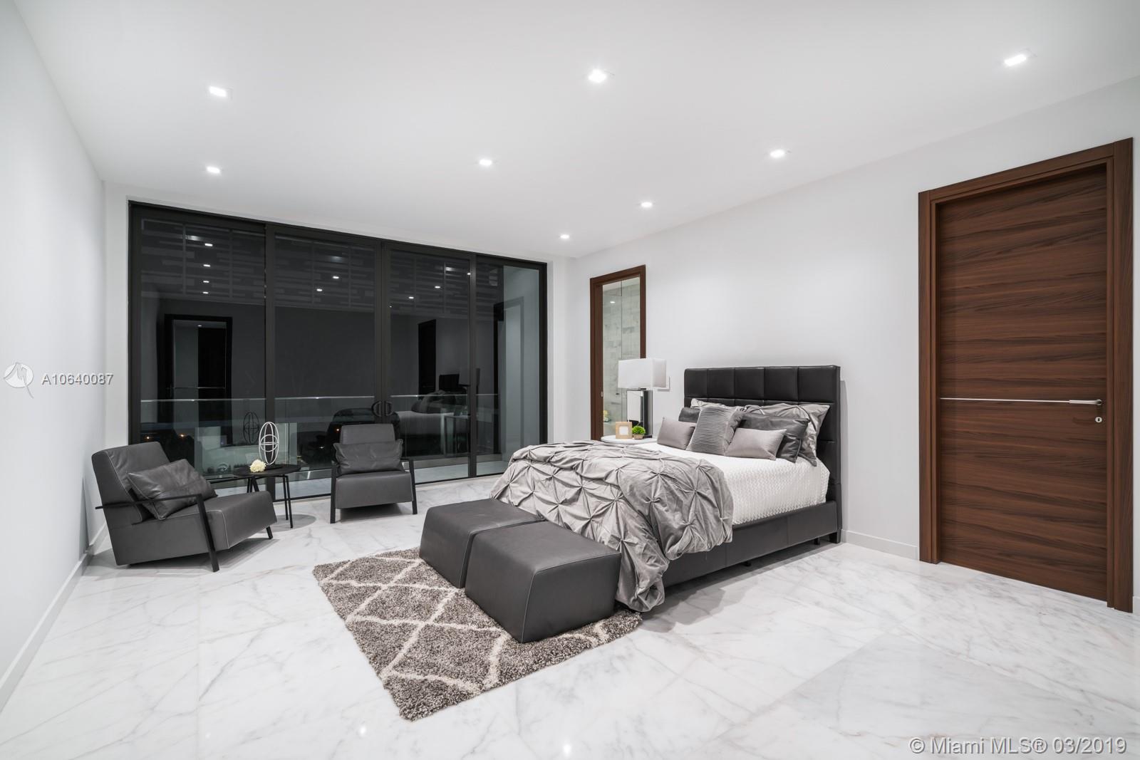 PINECREST - Residential