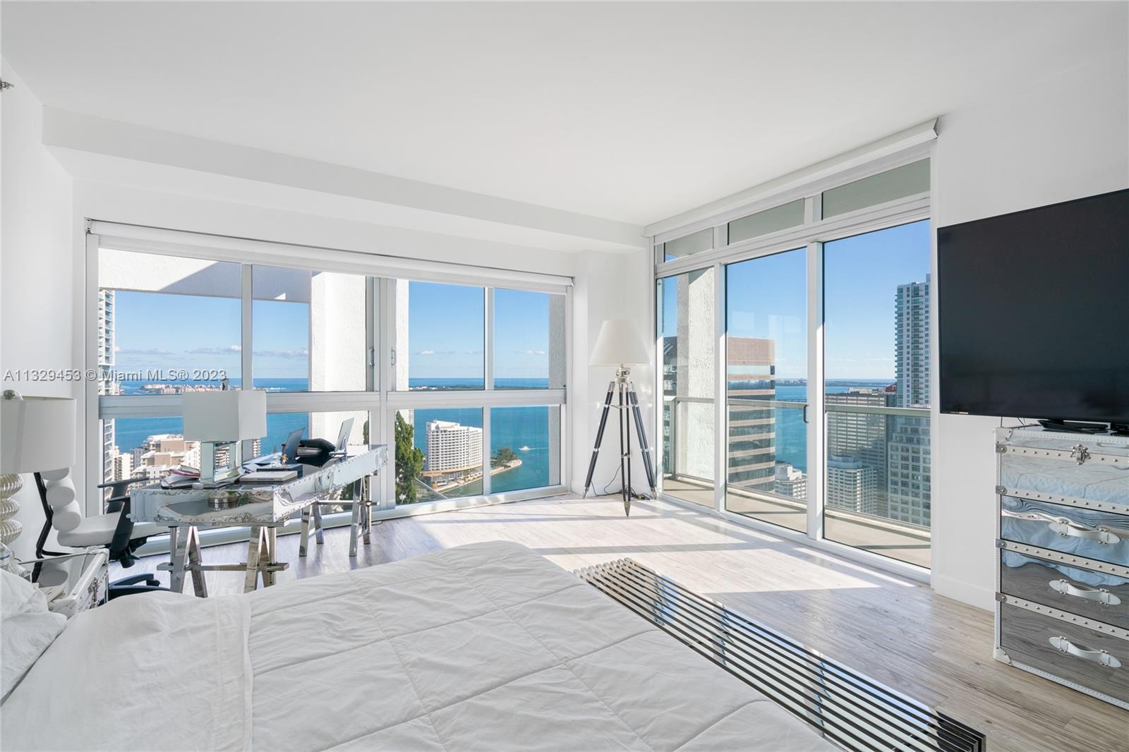 500 BRICKELL EAST CONDO - Residential