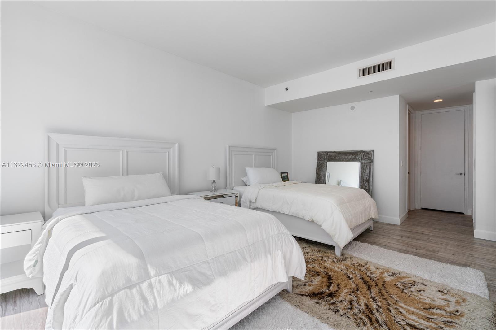 500 BRICKELL EAST CONDO - Residential