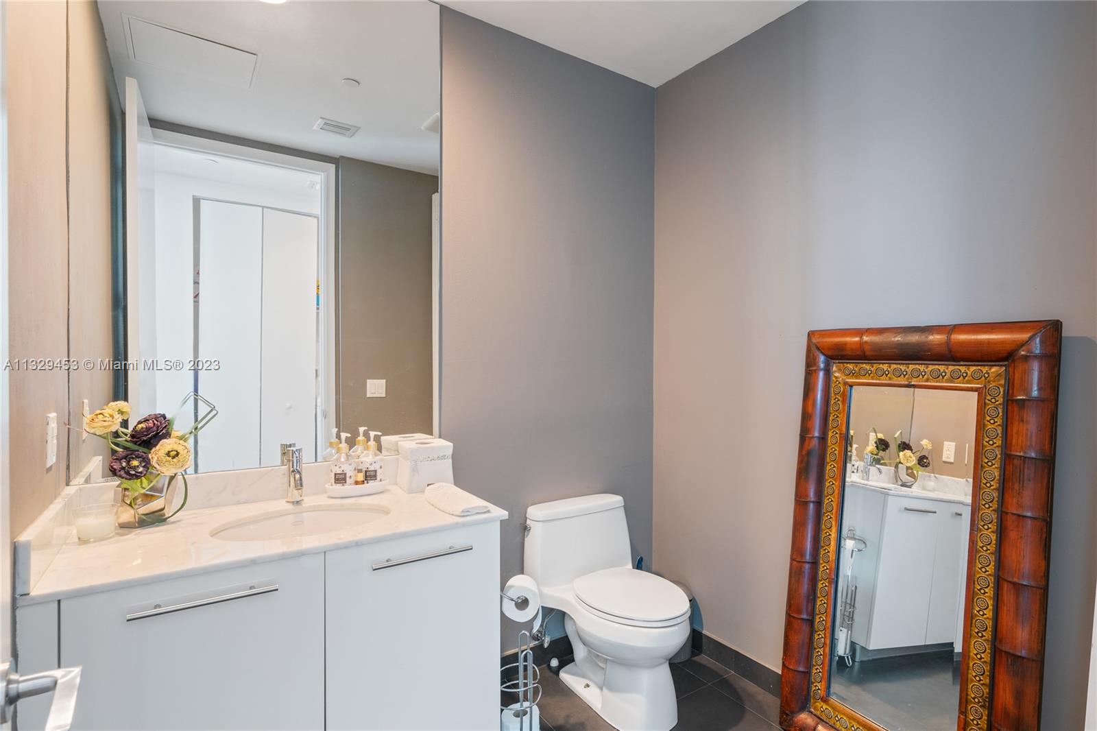 500 BRICKELL EAST CONDO - Residential