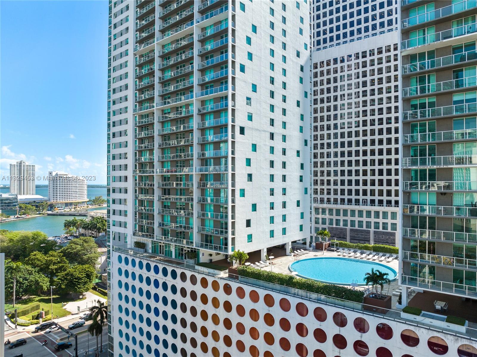 500 BRICKELL EAST CONDO - Residential