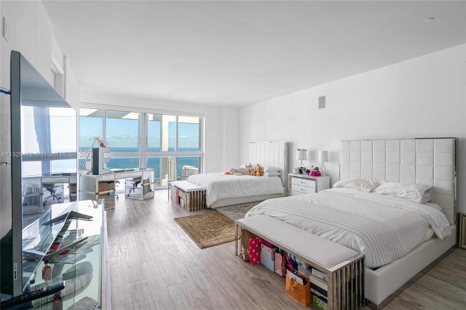 500 BRICKELL EAST CONDO - Residential