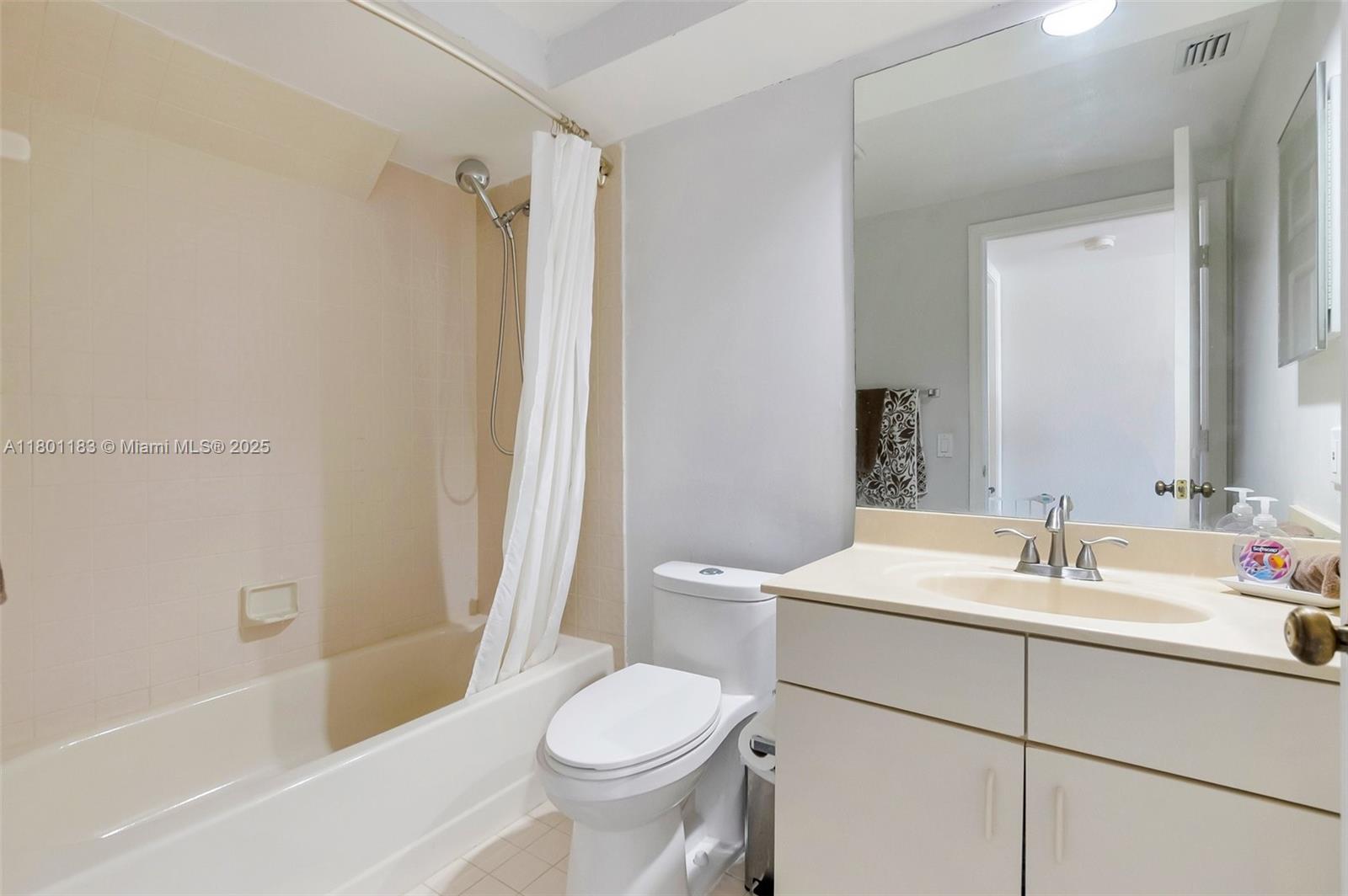 ISLES OF BOCA CONDOS ONE - Residential