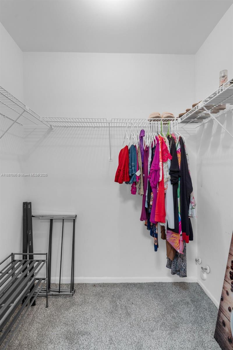 TOWERS OF QUAYSIDE CONDO - Residential