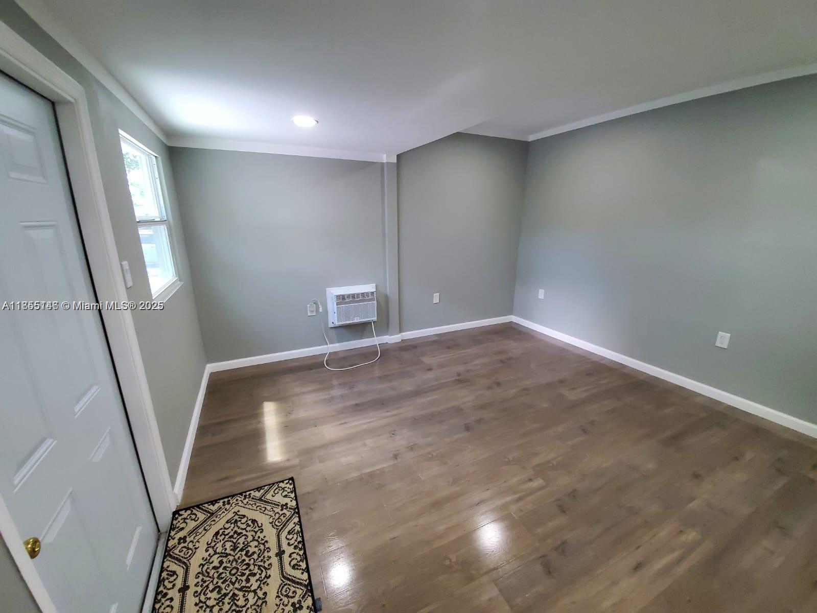 2425 NW 28th St