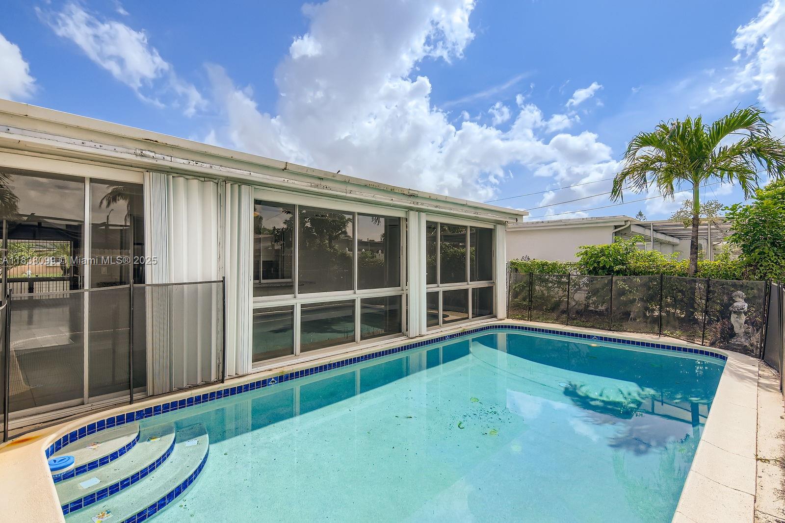 7904 Alhambra Blvd, Miramar, FL, 33023/$584,000 1 7904 Alhambra Blvd