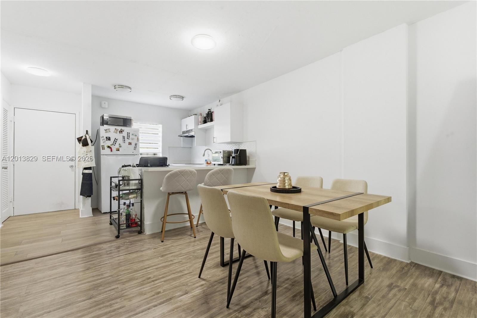 716 Michigan Ave 303
