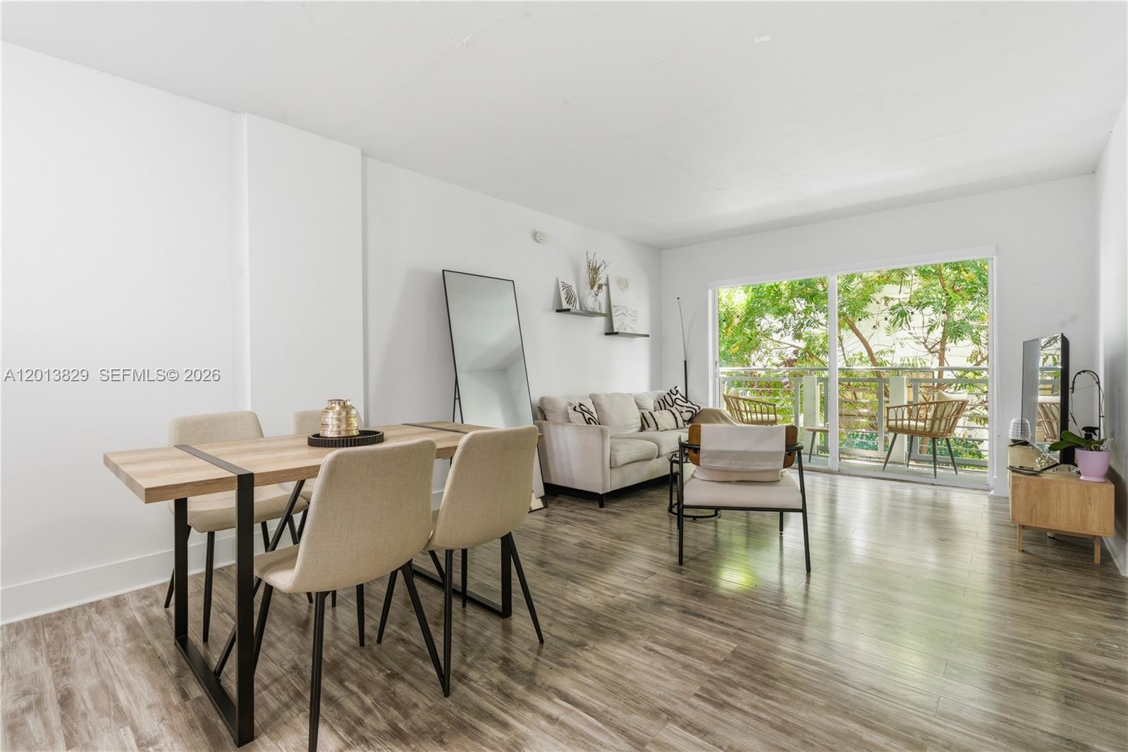 716 Michigan Ave 303