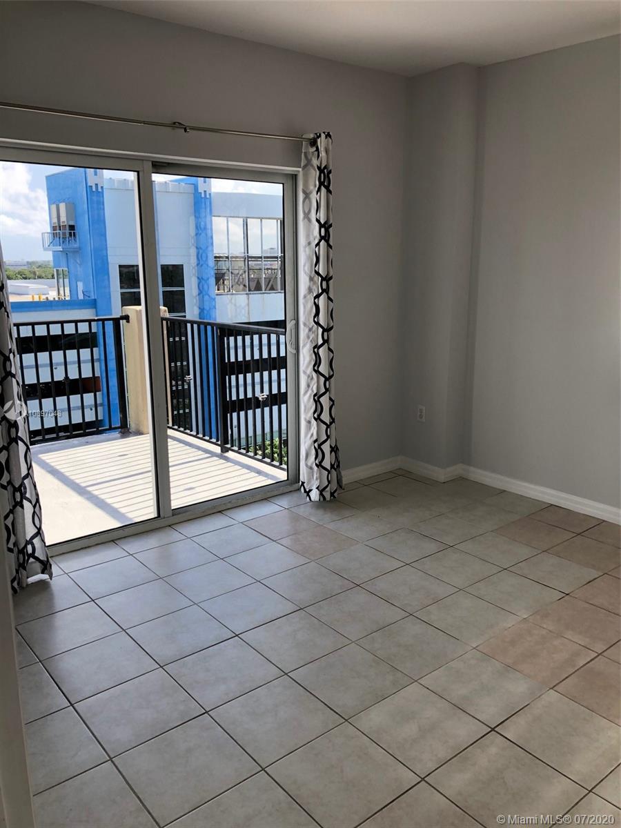 EMERALD PLAZA ON CORAL WA - Residential Lease