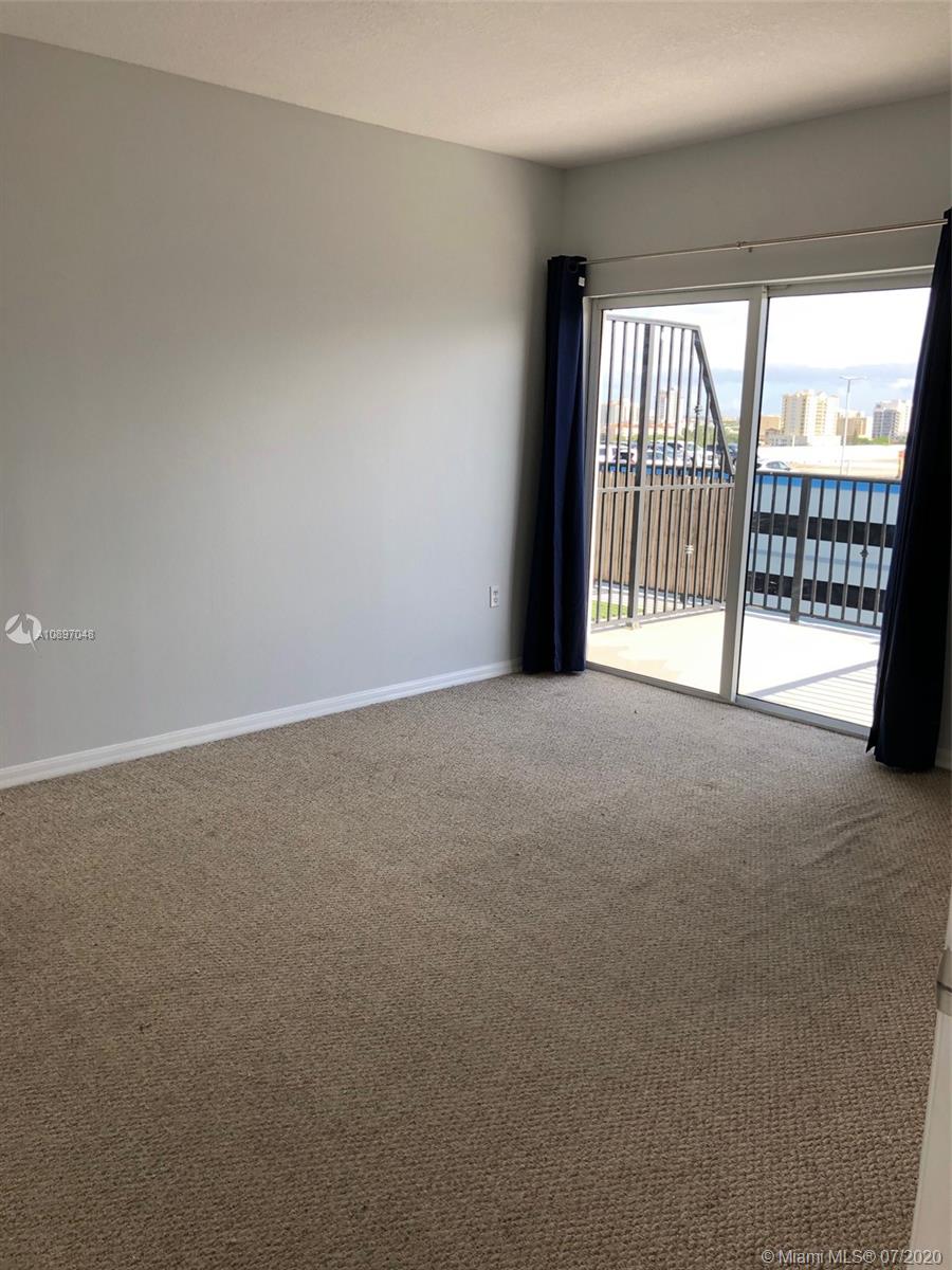 EMERALD PLAZA ON CORAL WA - Residential Lease