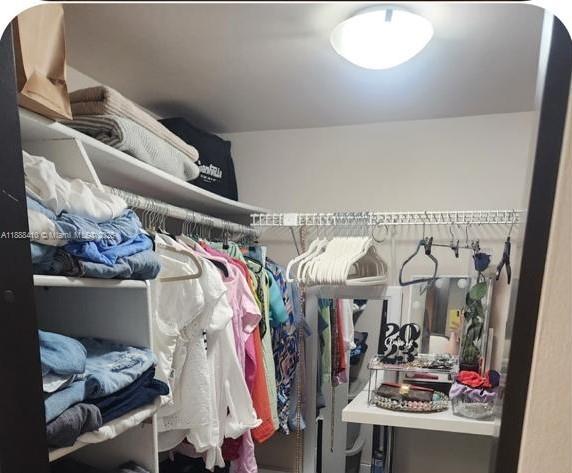 ENSENADA CONDO BLDG E-II - Residential Lease