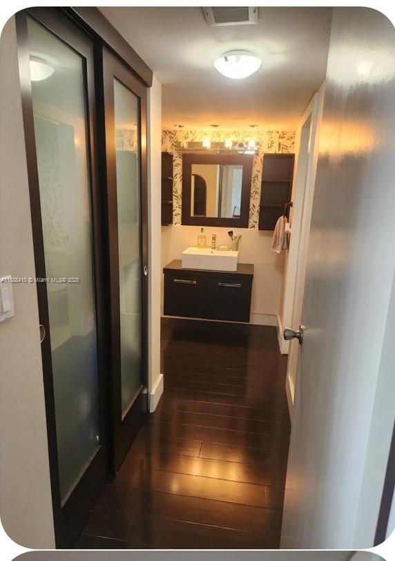 ENSENADA CONDO BLDG E-II - Residential Lease