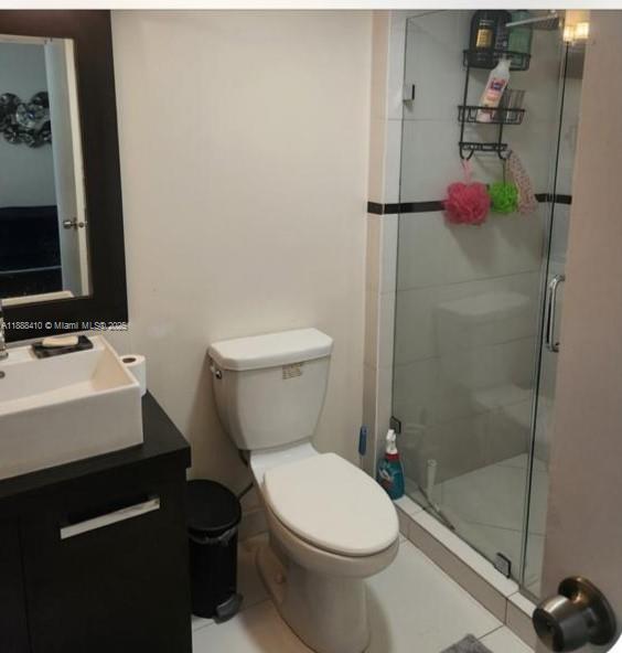 ENSENADA CONDO BLDG E-II - Residential Lease