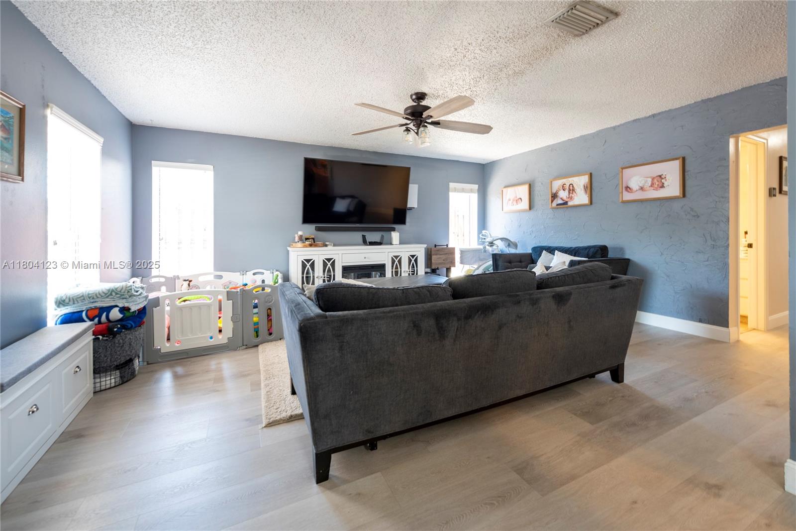 SANDALFOOT COVE SEC 4 - Residential