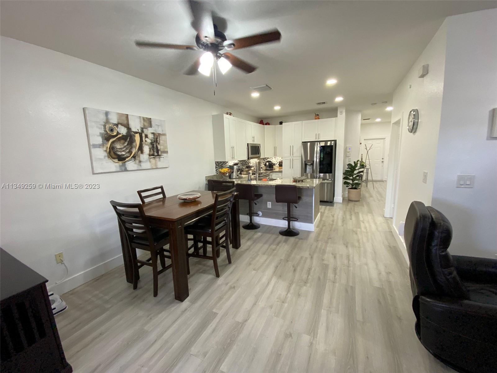 Photo 8 of 54 of 3737 NE 4th St 3737 townhome