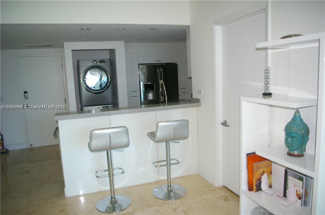 WIND CONDO - Residential Lease