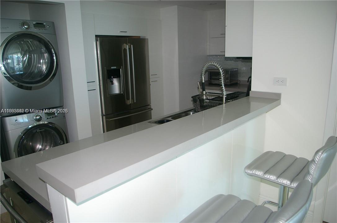 WIND CONDO - Residential Lease