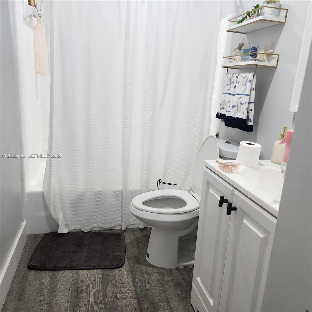 LIBERTY HOMES ESTATES SEC - Residential