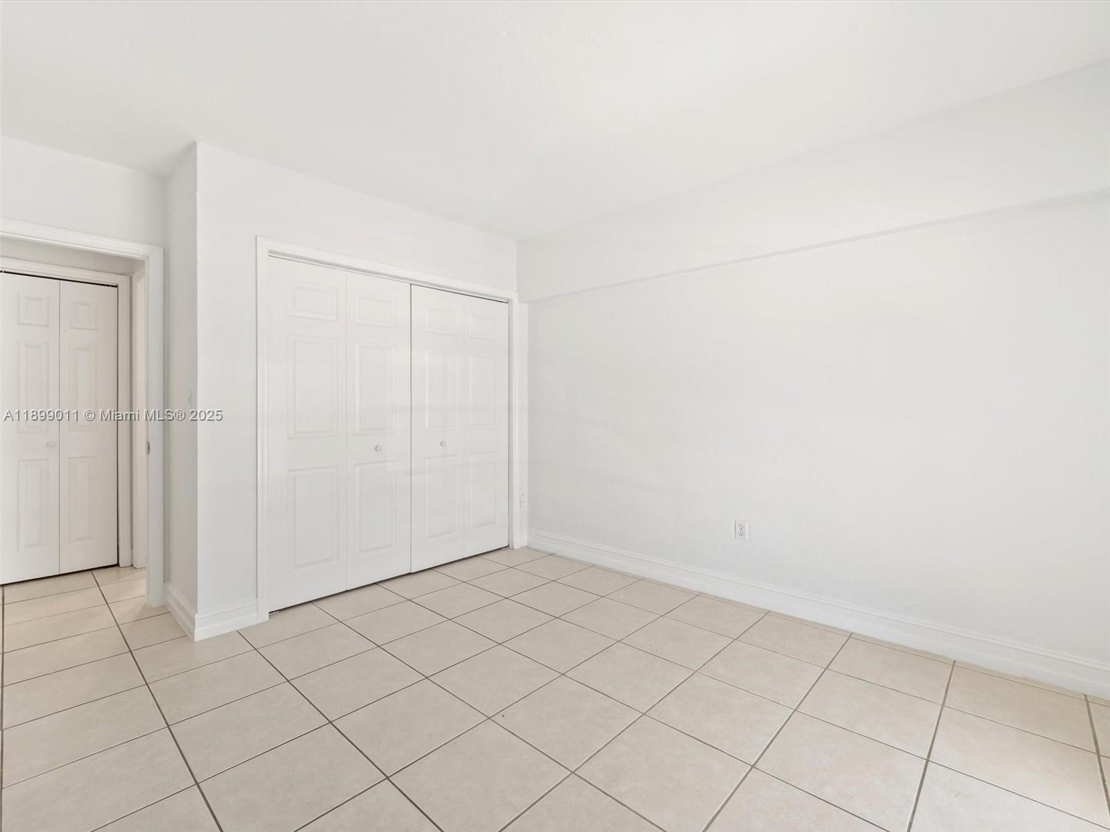 KEY ISLANDER CONDO - Residential Lease