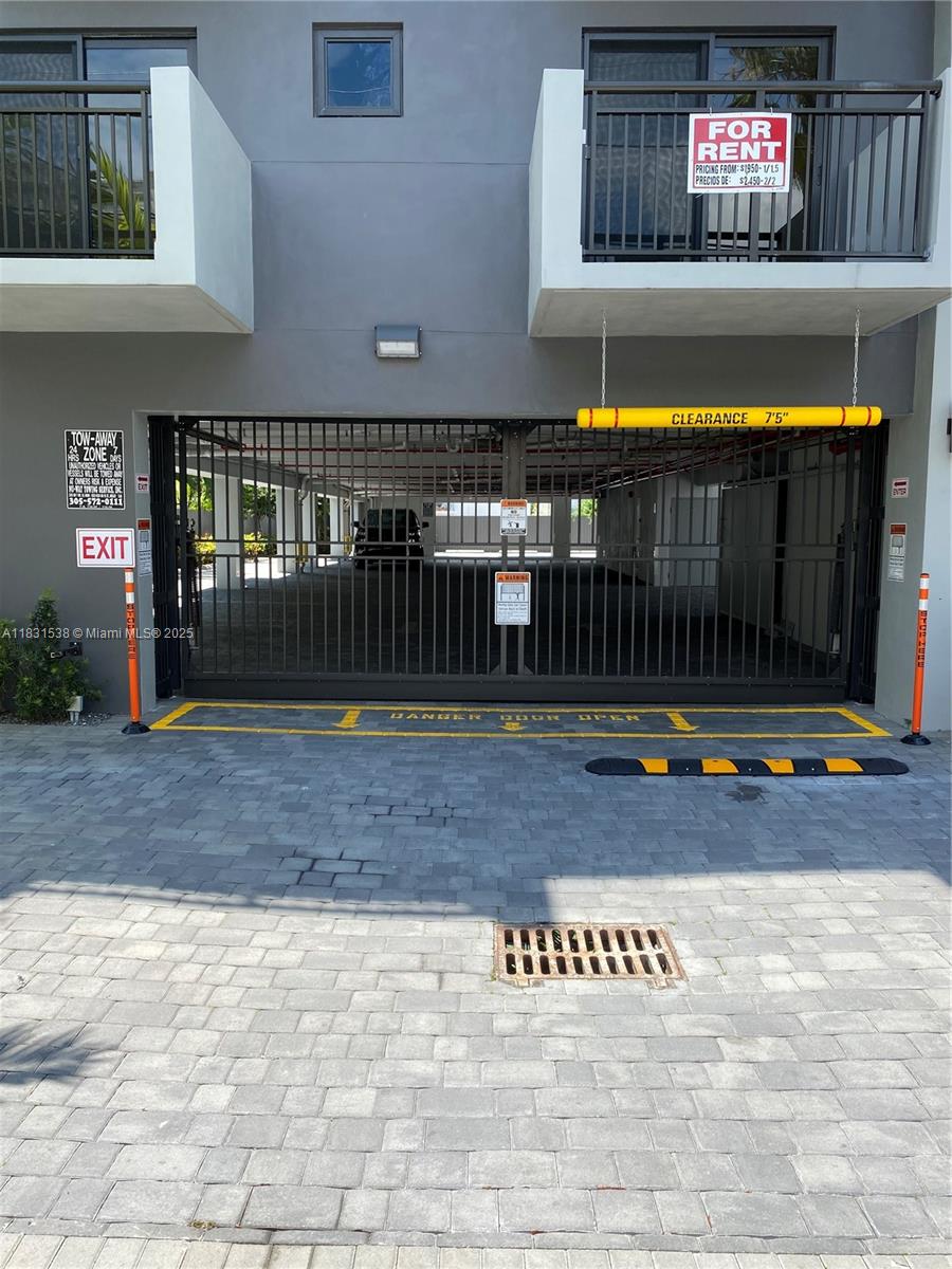 BRICKELL RIVERVIEW - Residential Lease