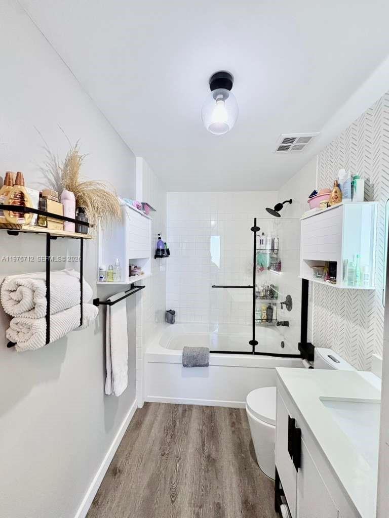 NEO CONDO - Residential Lease