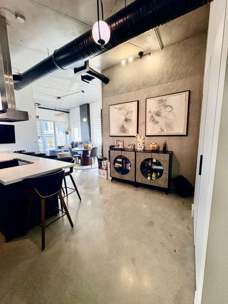 NEO CONDO - Residential Lease