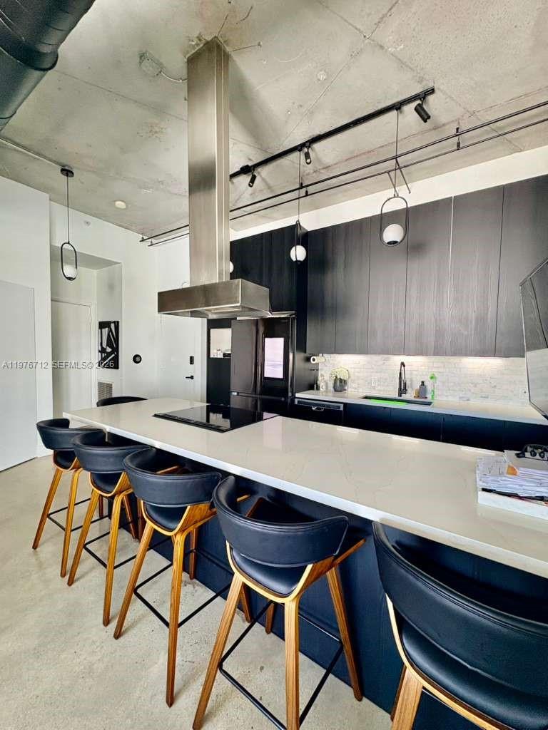 NEO CONDO - Residential Lease