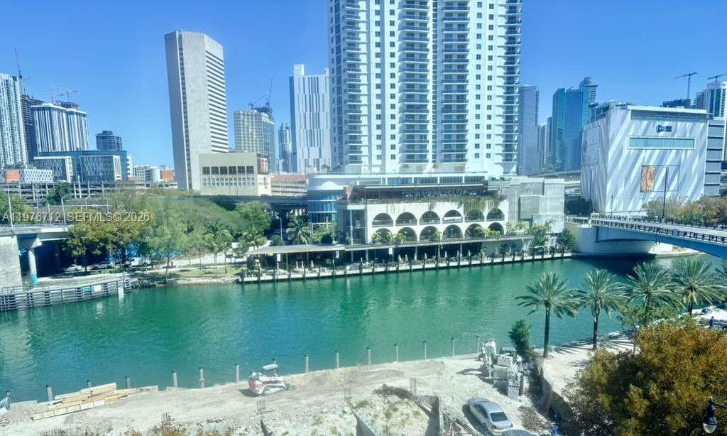 NEO CONDO - Residential Lease