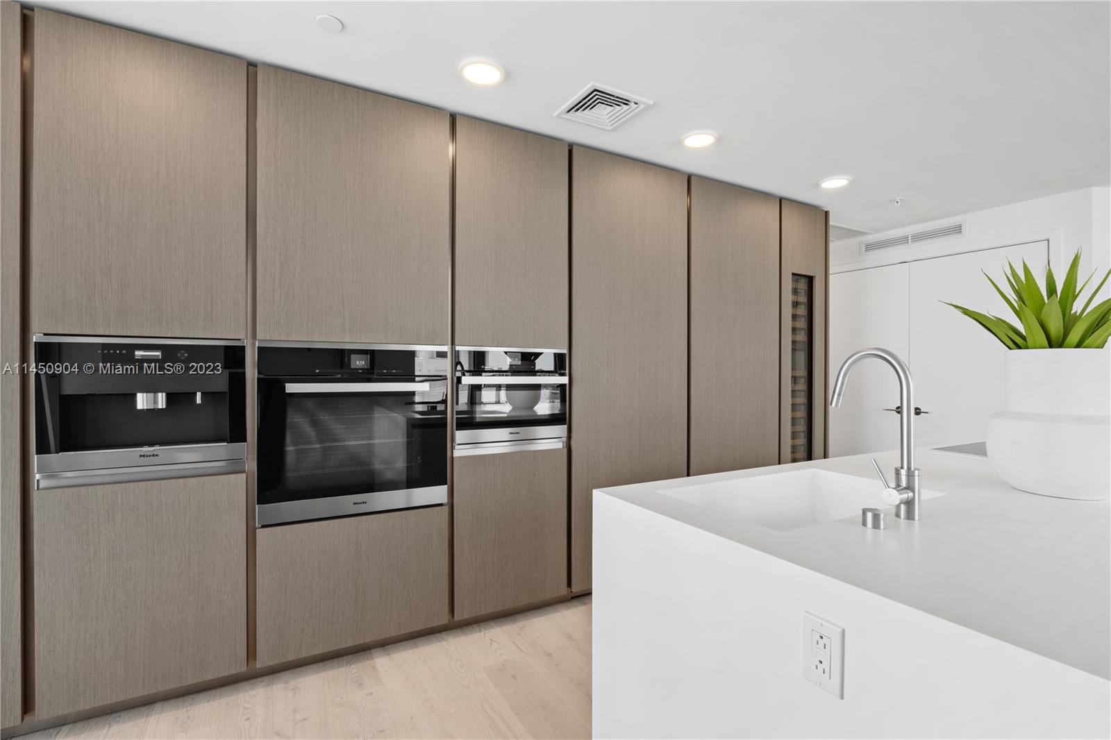 Monaco Yacht Club - Residential