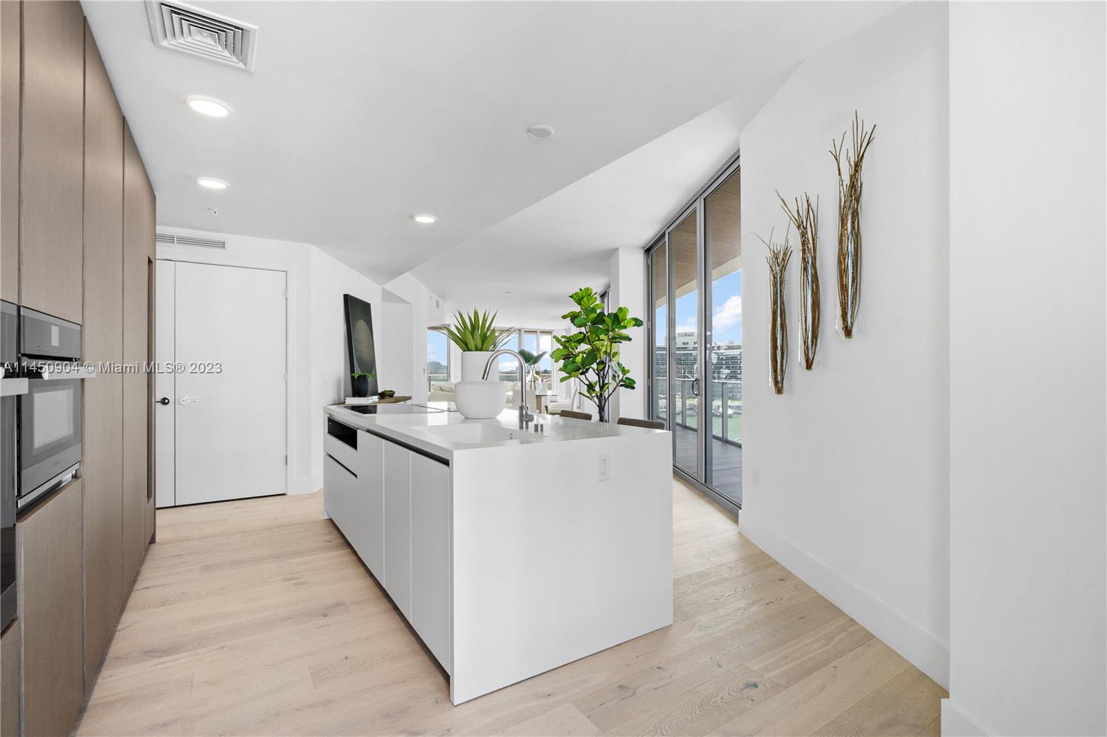 Monaco Yacht Club - Residential