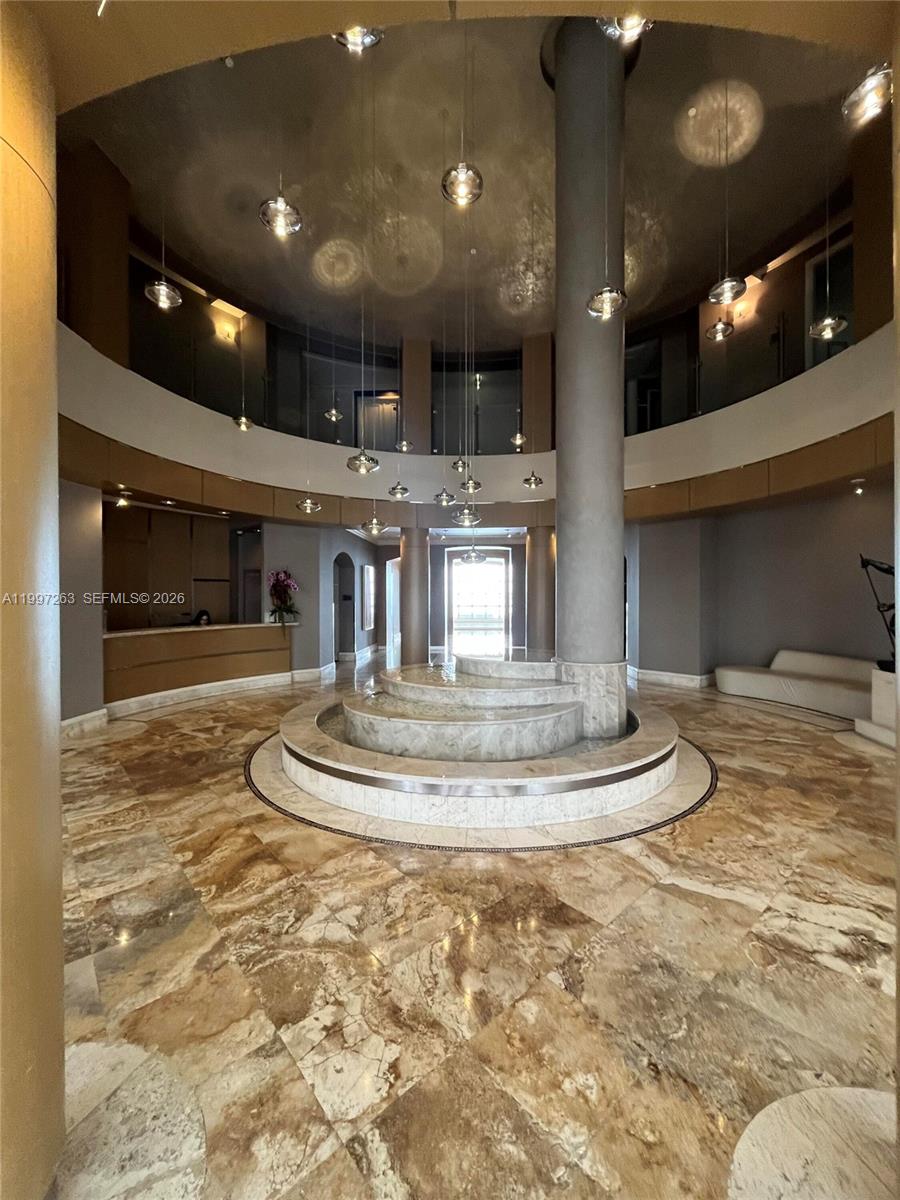 808 Brickell Key Dr 2002