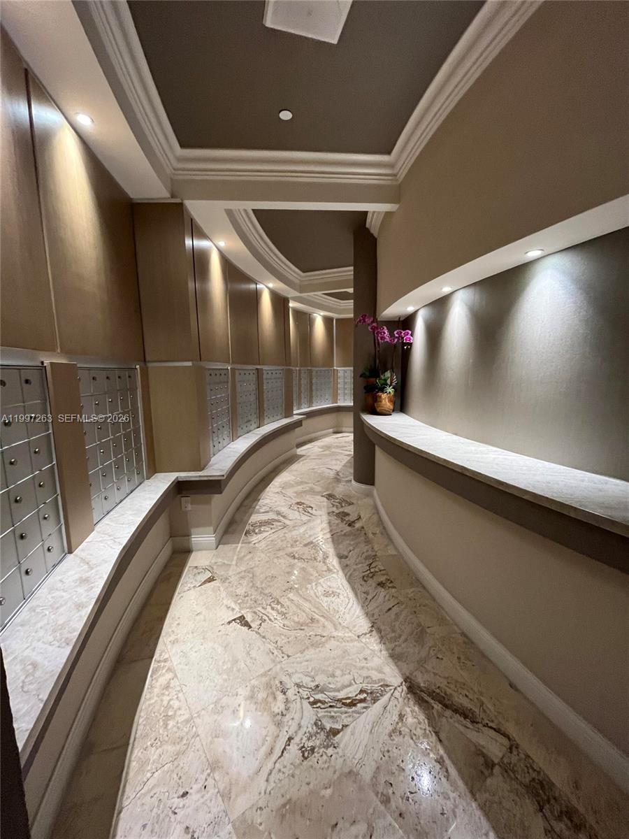 808 Brickell Key Dr 2002