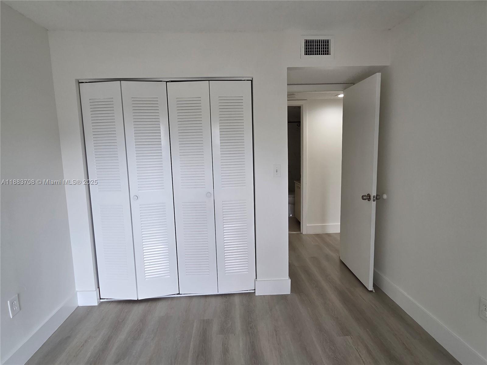 CALUSA CLUB VIL CONDO BLD - Residential