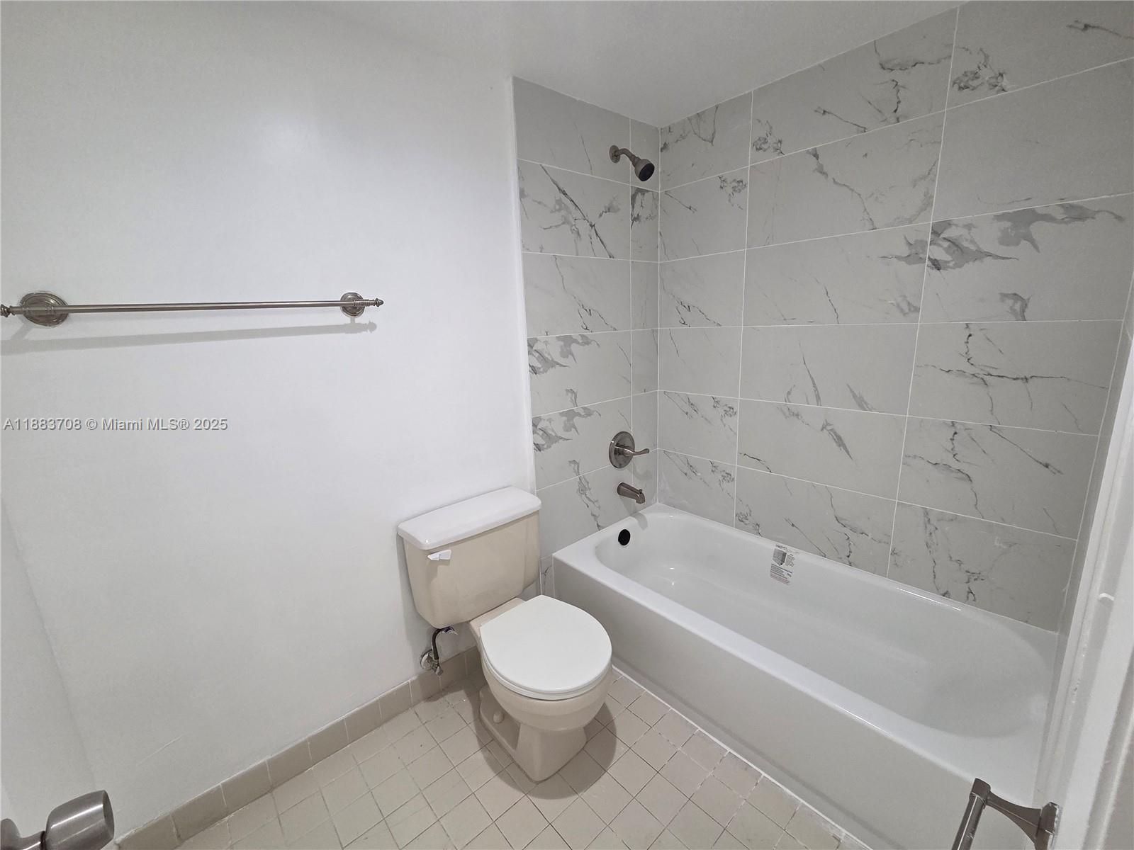 CALUSA CLUB VIL CONDO BLD - Residential