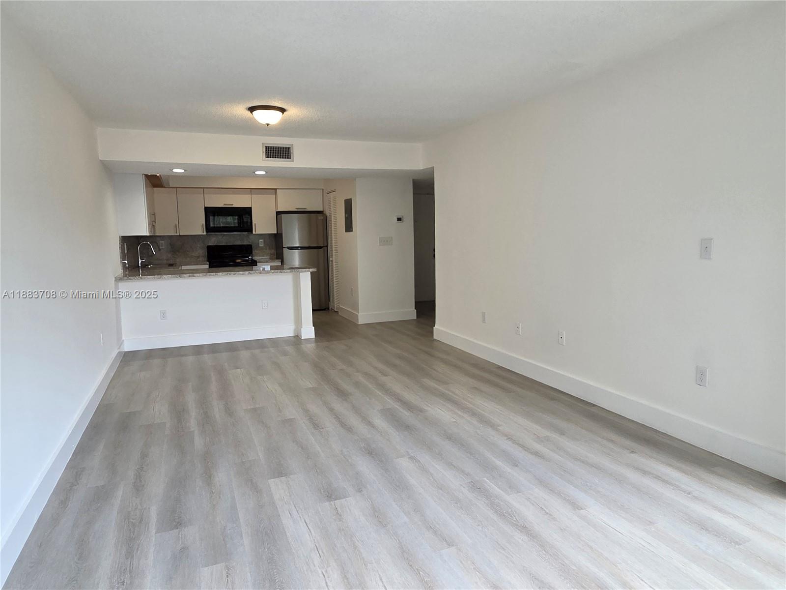 CALUSA CLUB VIL CONDO BLD - Residential