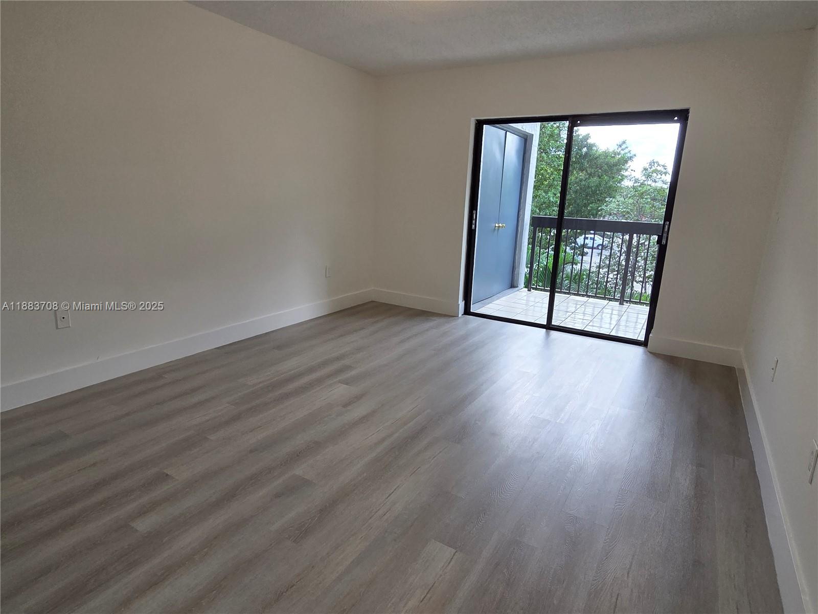 CALUSA CLUB VIL CONDO BLD - Residential