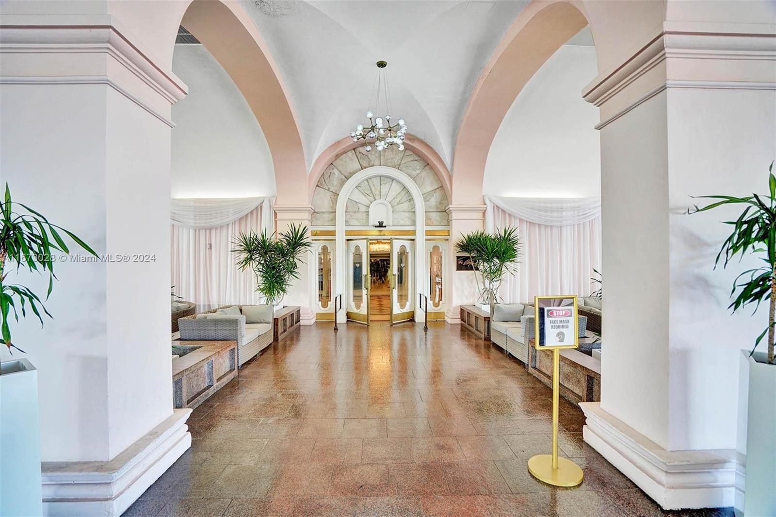 THE ALEXANDER CONDO - Residential