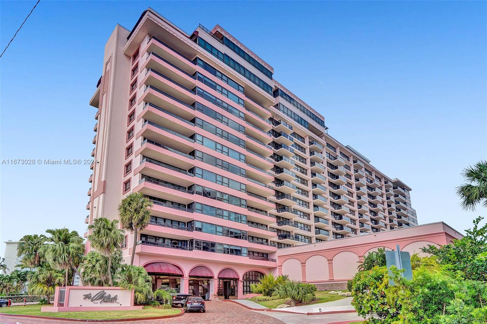 THE ALEXANDER CONDO - Residential