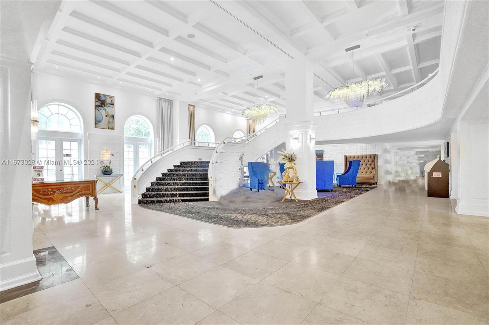 THE ALEXANDER CONDO - Residential