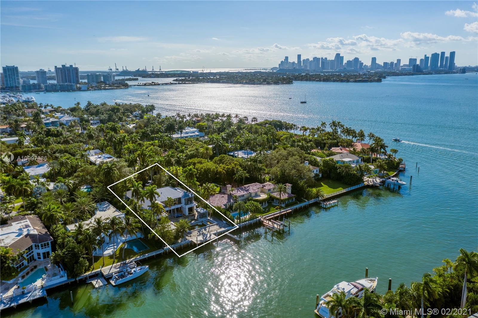 SUNSET ISLANDS II - Residential