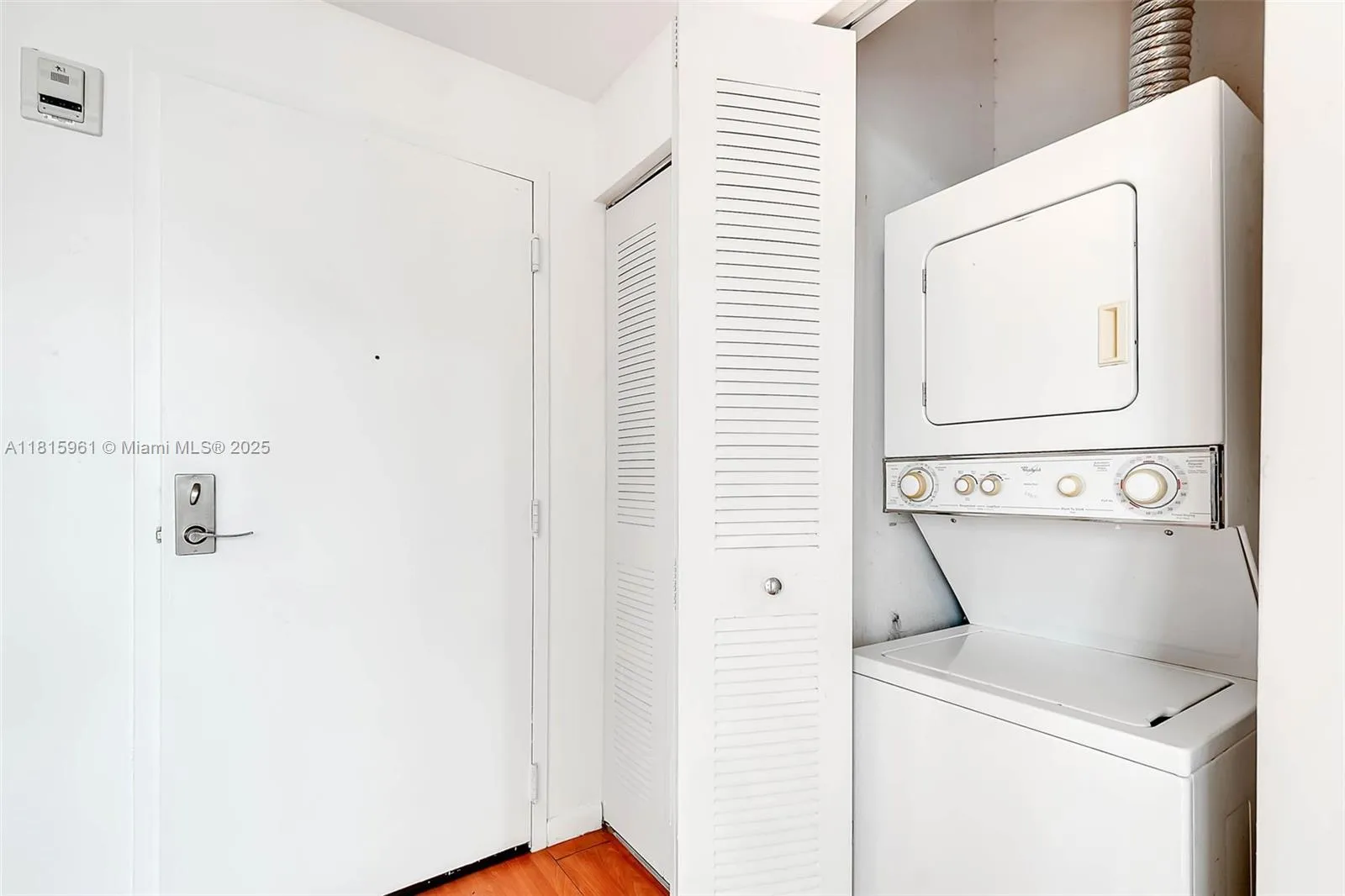 Miami, Florida 33136, United States, 1 Bedroom Bedrooms, ,1 BathroomBathrooms,Residential,Active,144506