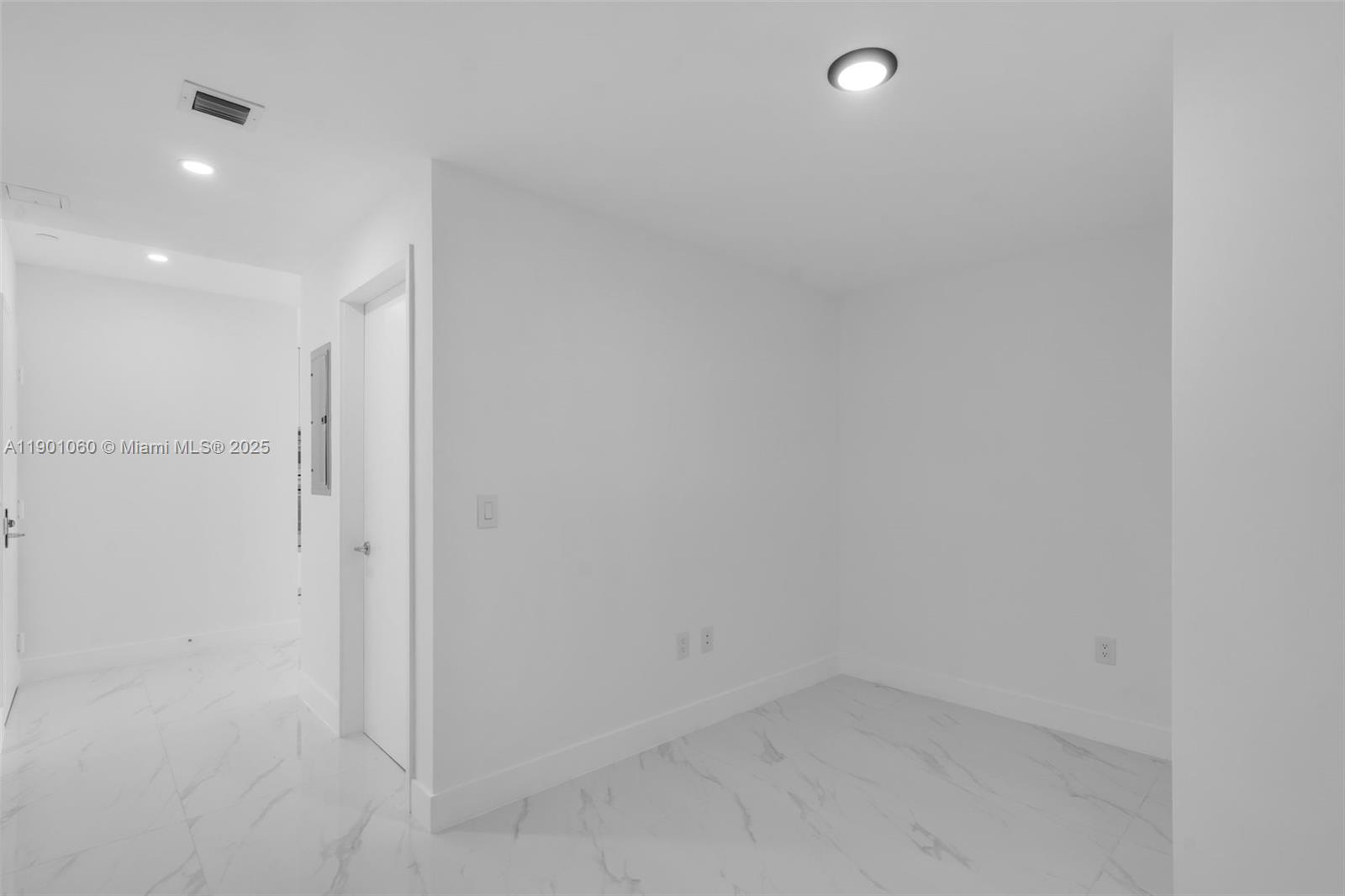 ARIA RESERVE - Residential